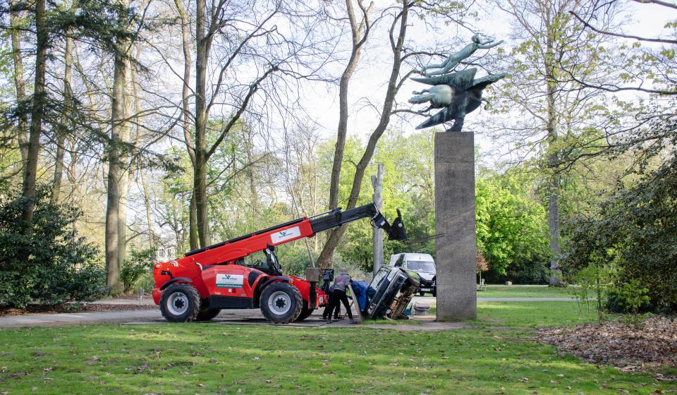 Verhuis van 'Discipline van de subjectiviteit' van Erwin Wurm 